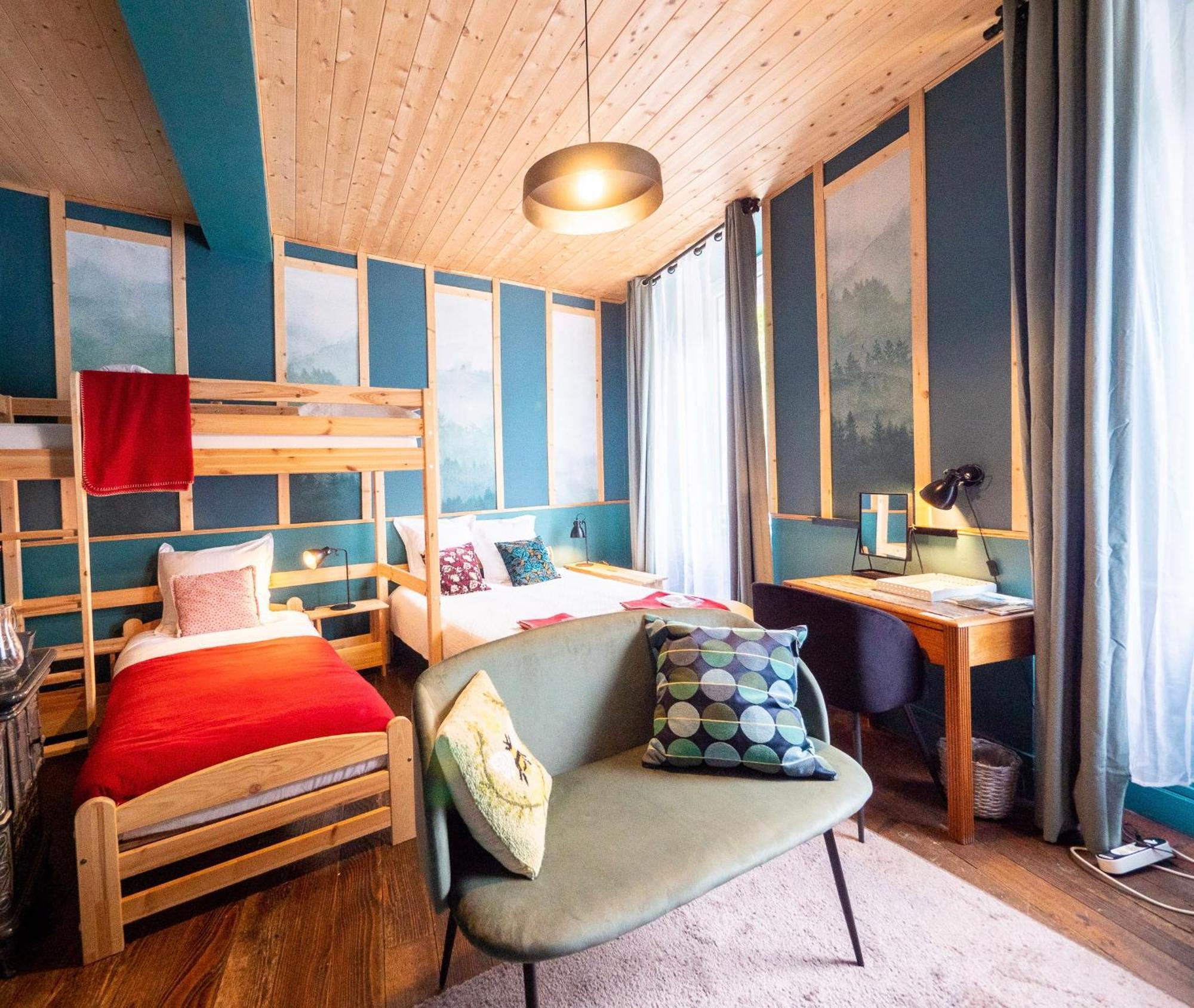 Eau Berges Hostel Val-de-Sos Екстериор снимка